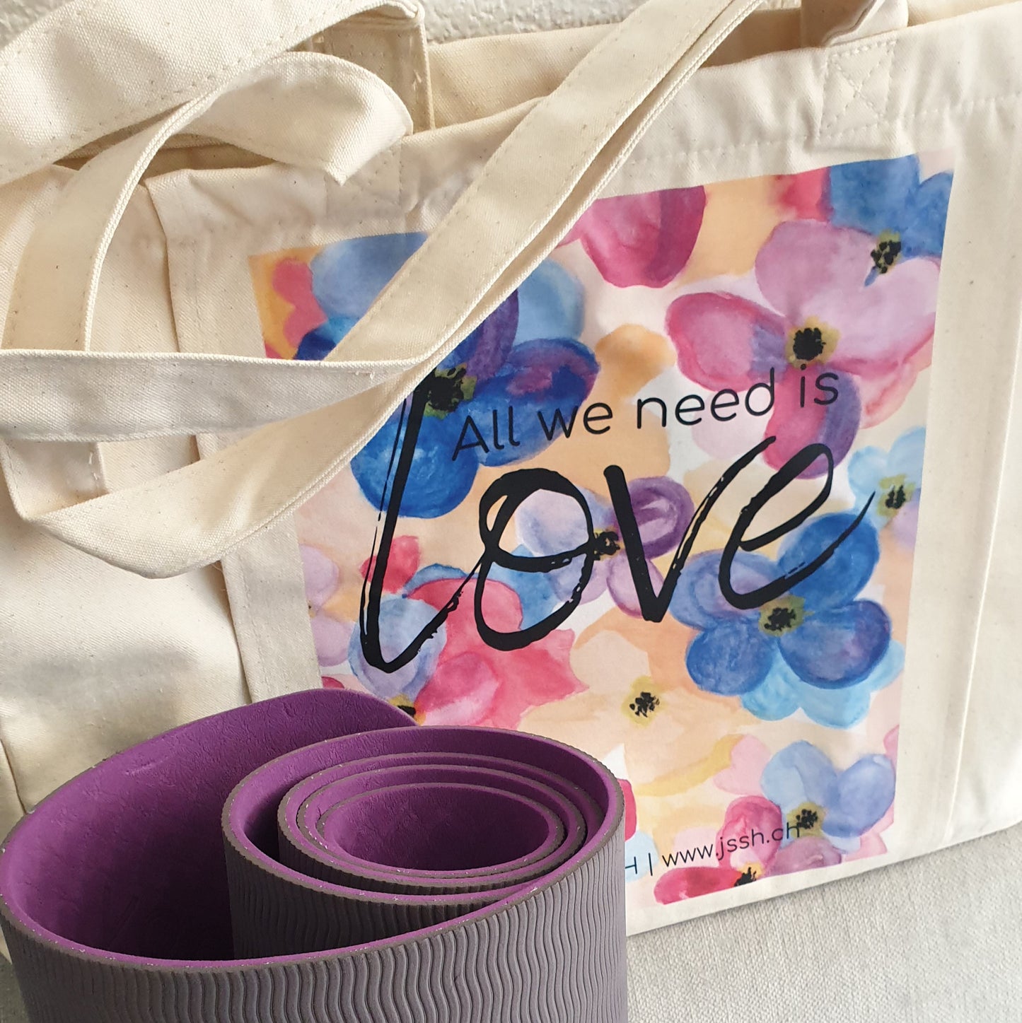 Canvas Bag "All we need is love"